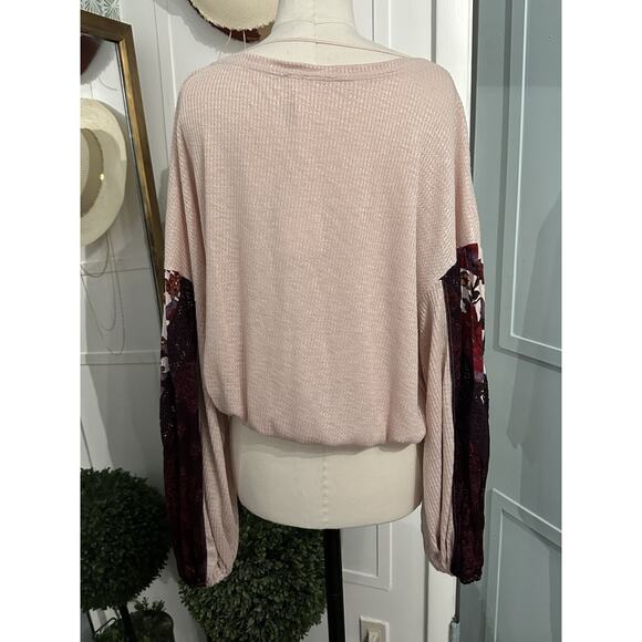 NWT Free People Casual Clash Top In Rose Size Medium Boho Oversized - Picture 9 of 13